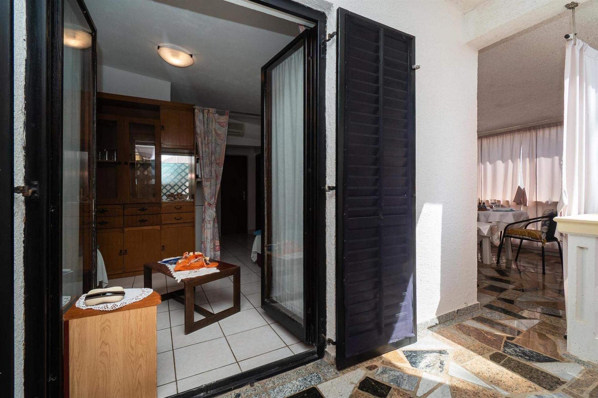 Apartments Stefani Вир Экстерьер фото